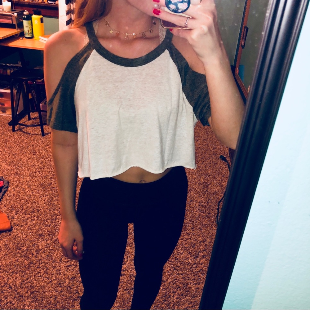 Cropped top